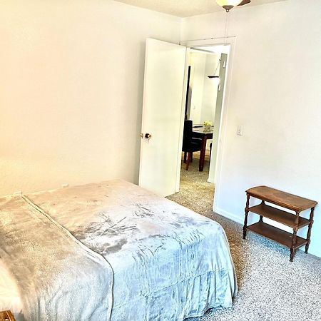 Daytona 2 Bed Apartment 10 Minutes To Beach With Balcony 포트 오렌지 외부 사진