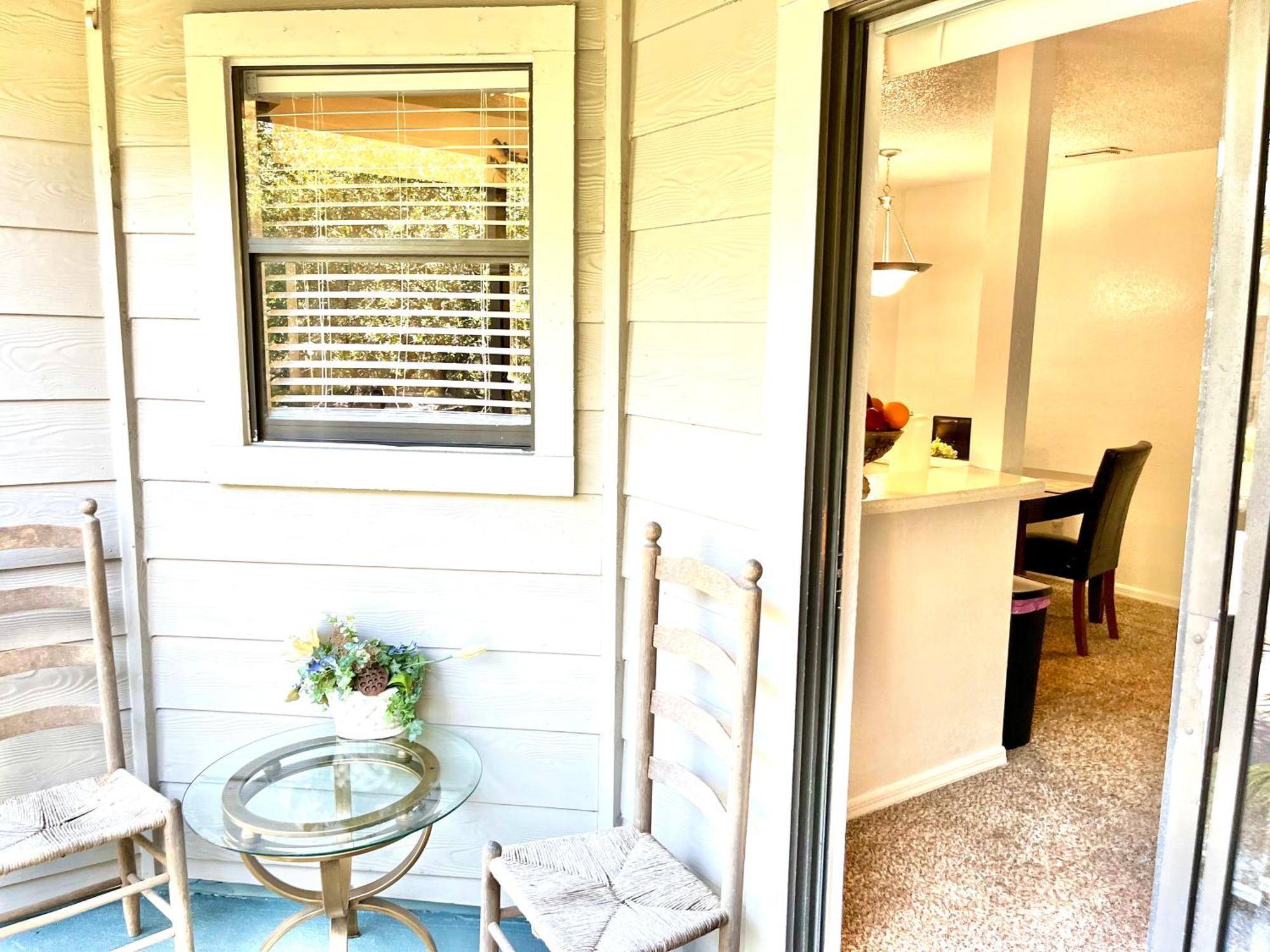 Daytona 2 Bed Apartment 10 Minutes To Beach With Balcony 포트 오렌지 외부 사진
