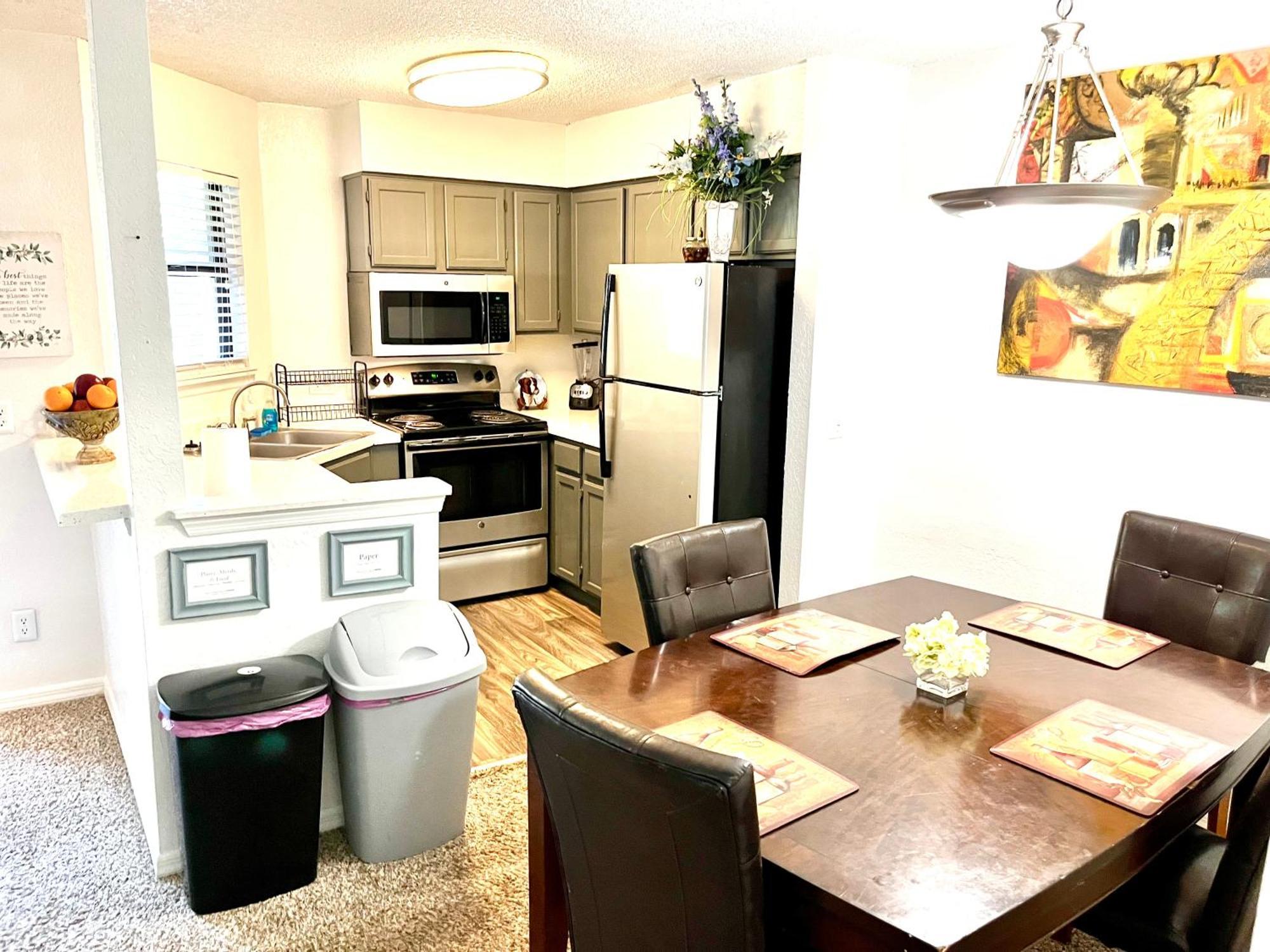 Daytona 2 Bed Apartment 10 Minutes To Beach With Balcony 포트 오렌지 외부 사진