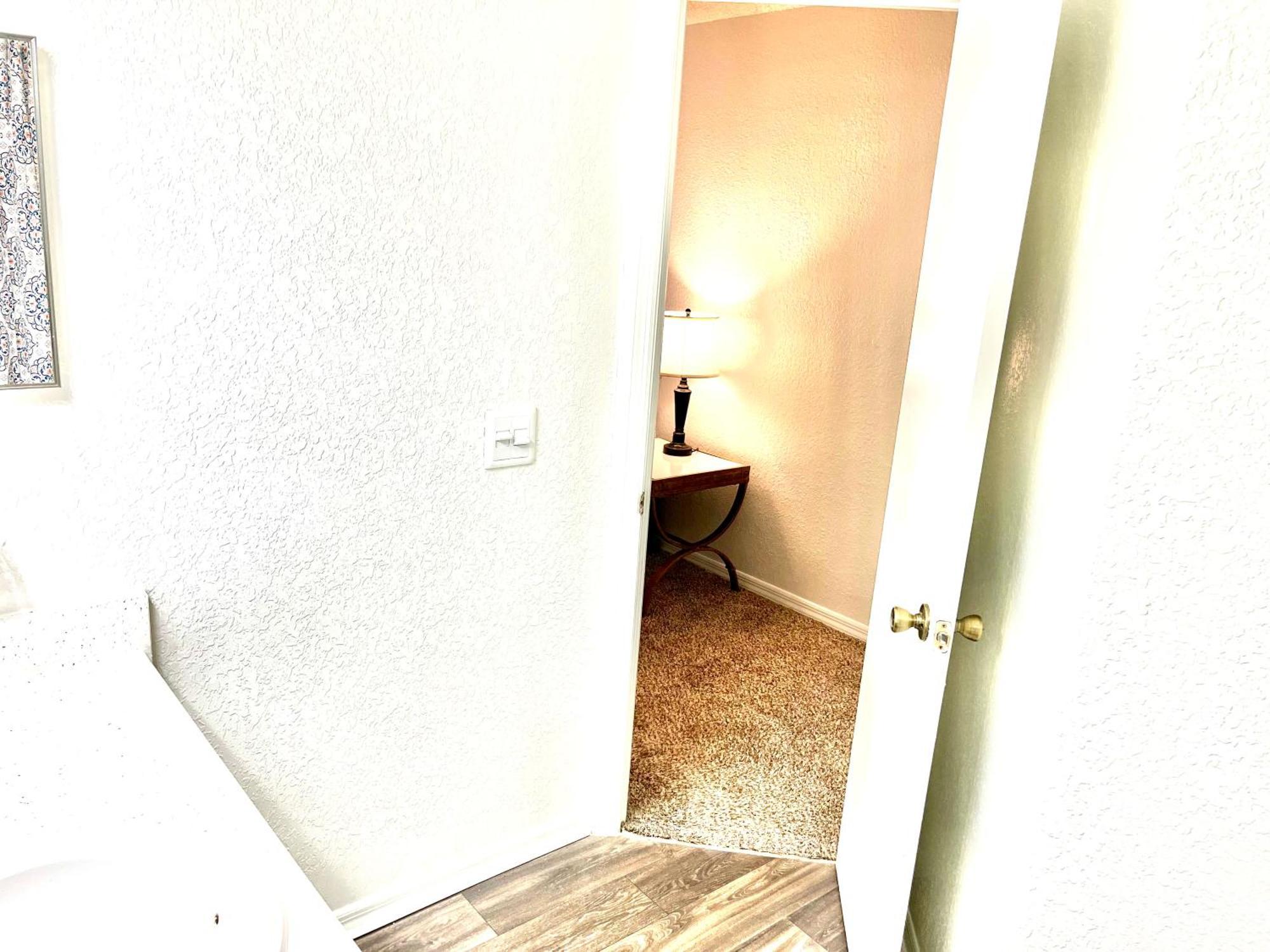 Daytona 2 Bed Apartment 10 Minutes To Beach With Balcony 포트 오렌지 외부 사진