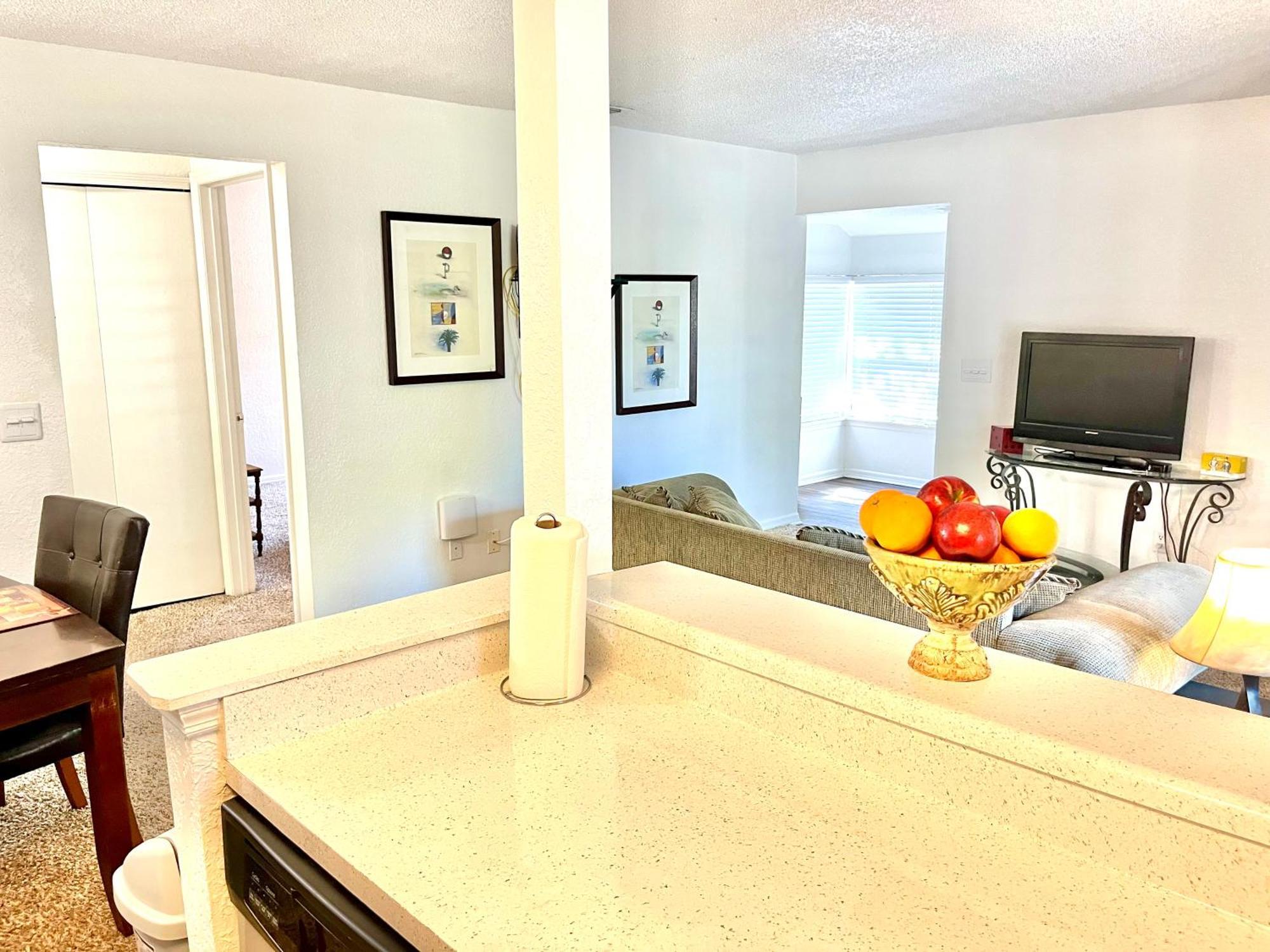 Daytona 2 Bed Apartment 10 Minutes To Beach With Balcony 포트 오렌지 외부 사진